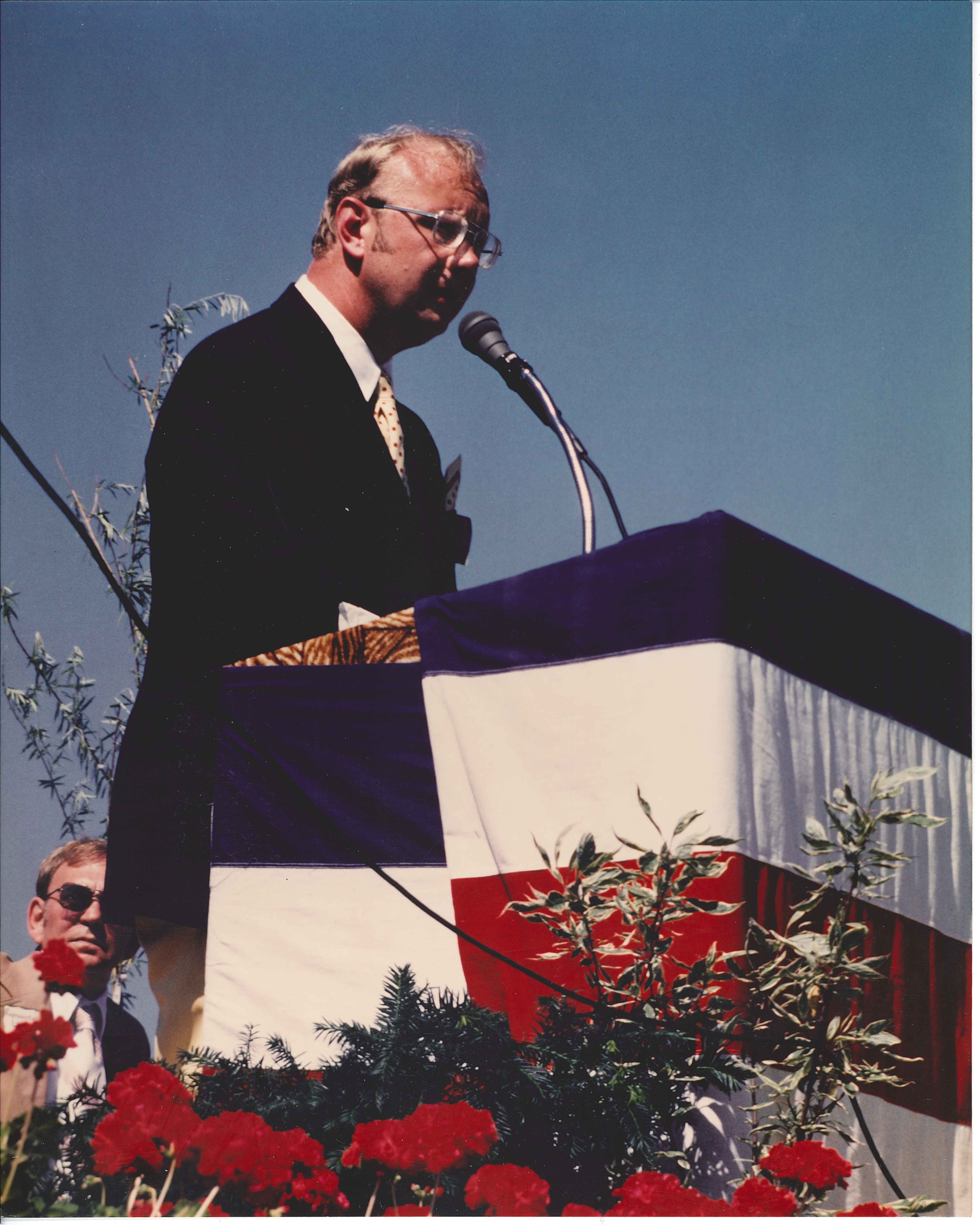 Bob Heck at Airport Dedication 